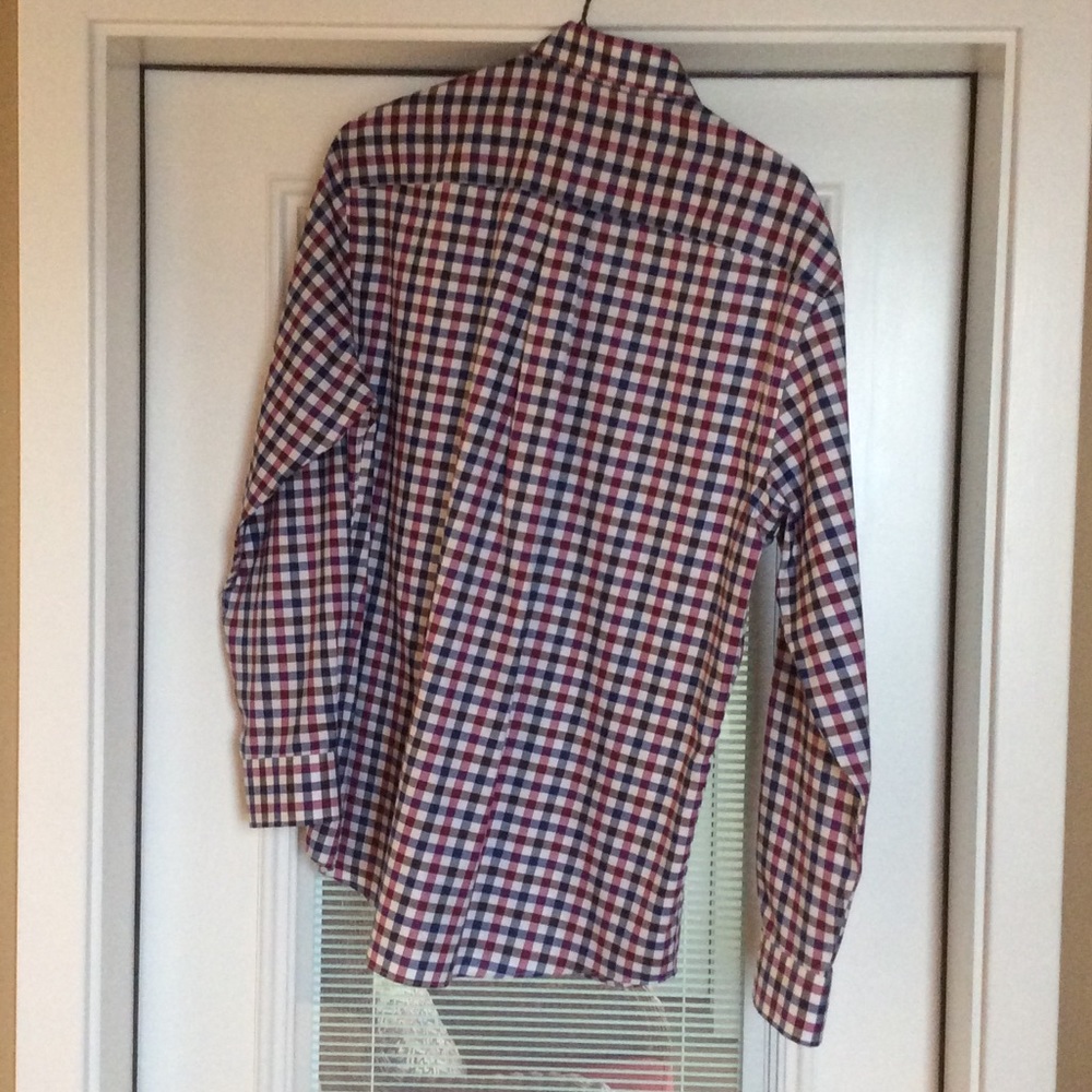 Button down collared shirt - Picture 2 of 6