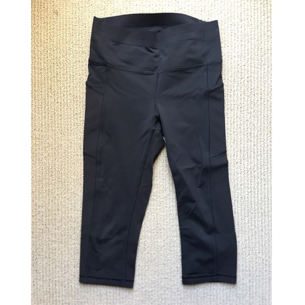 Lululemon mind over miles crop