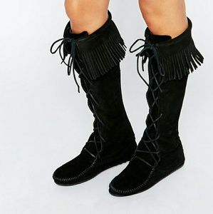 Minnetonka Lace Up Moccasin Boots