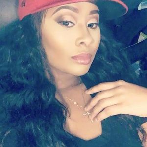 Meet your Posher, Chloe