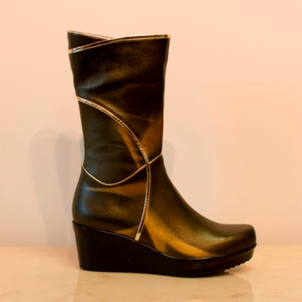 Women's boots