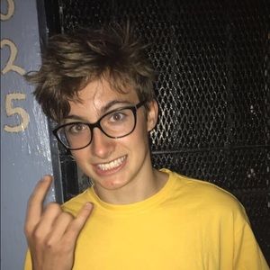 Meet your Posher, Maddox