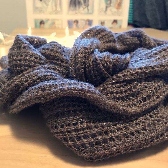 Rose Gold Metallic Accent Scarf - Picture 5 of 6