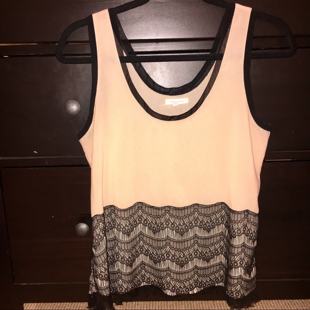 Nordstrom beige tank with lace detail