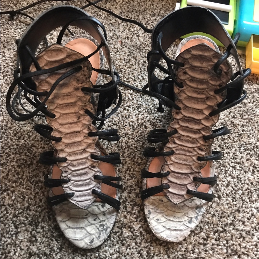 Aldo fake snake skin tie up sandal nwot