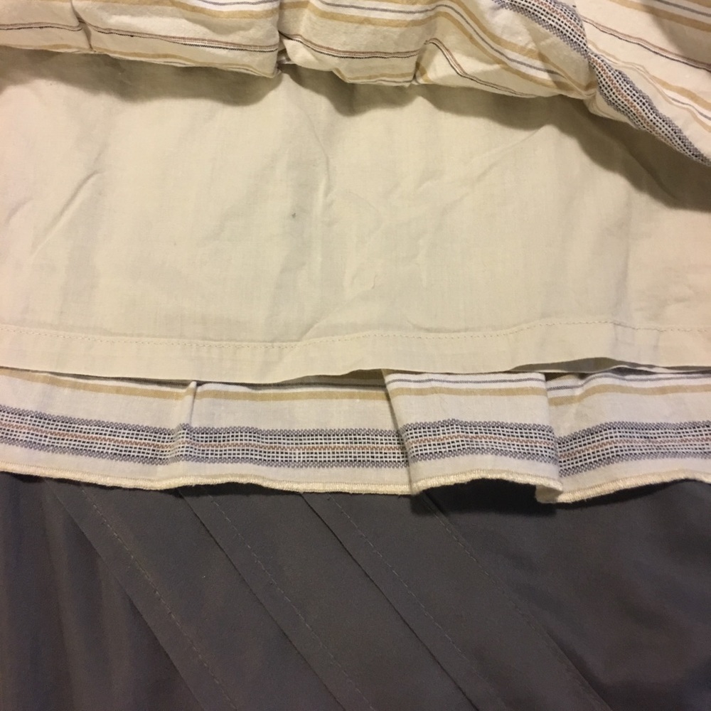Loft Skirt - Picture 2 of 3