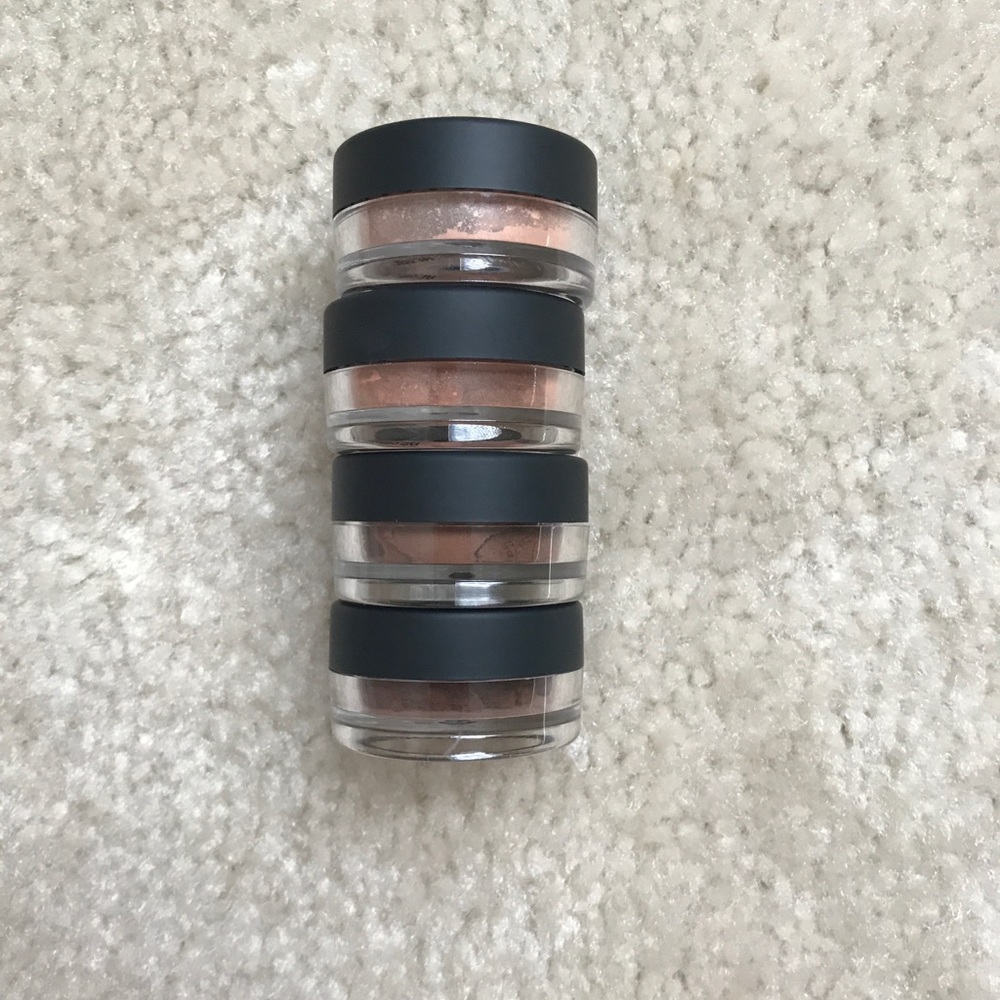 Set of 4 full size bare minerals eyeshadows