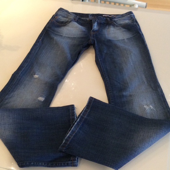 Jeans - Picture 2 of 3