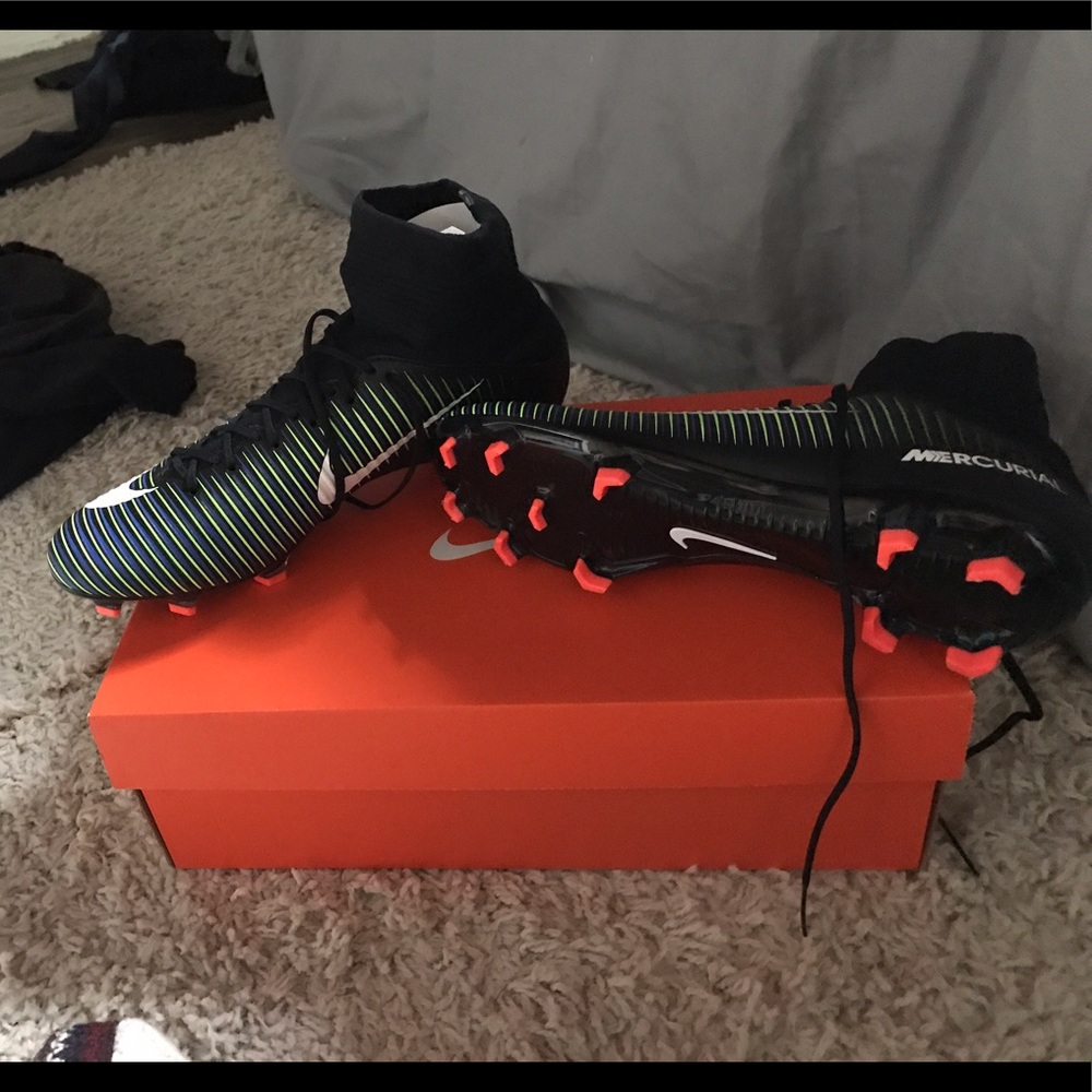 Nike mercurial cleats