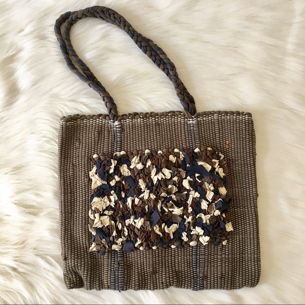 Adorable Handmade Rag Rug Shoulder Bag - Picture 3 of 5