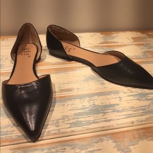 Banana Republic Black Flats
