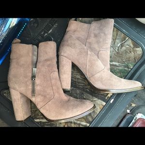 Steve Madden Suede Tan Booties