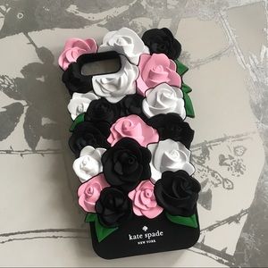 Kate Spade Flower 🌺 Silicone Case for iPhone 7+