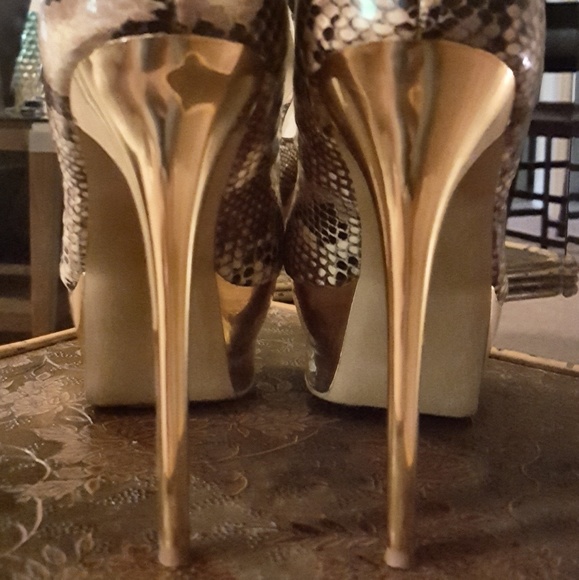 H by Halston from Bakers - Picture 5 of 8