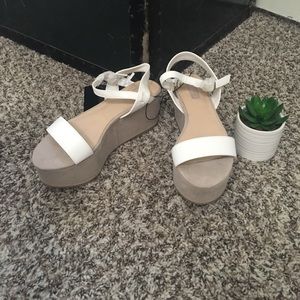 Forever 21 Flatforms