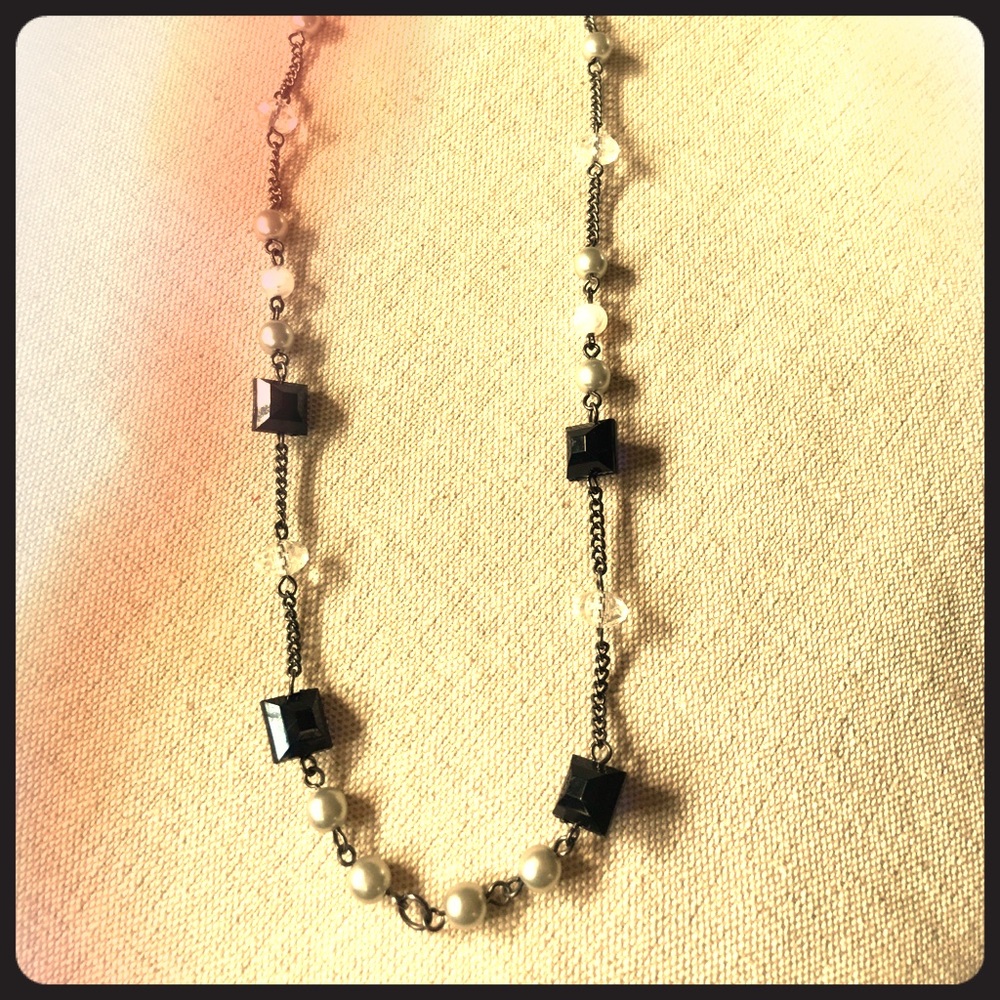 SALE!! ~pretty~ black square beads pearls necklace