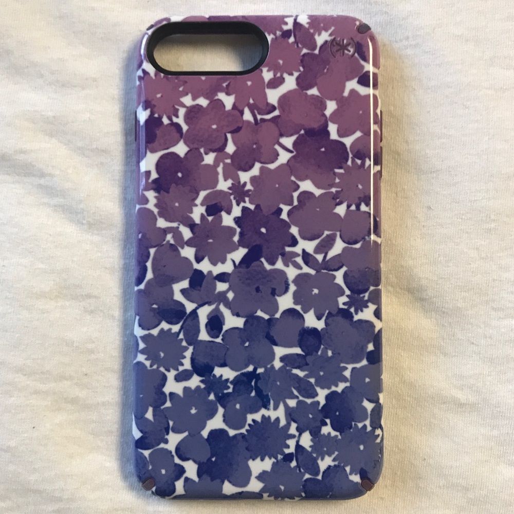 iPhone 7 plus Speck floral case