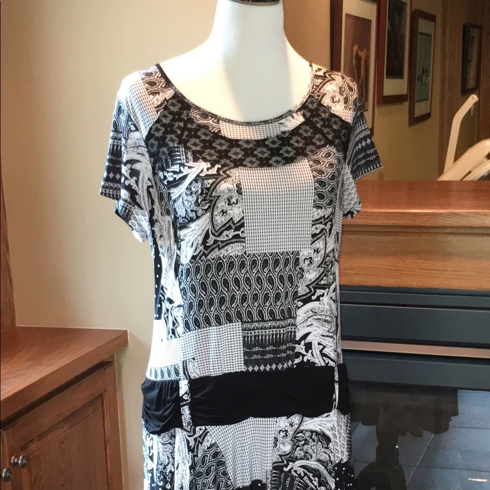 Armand Thiery Black/White Dress. EUC Large