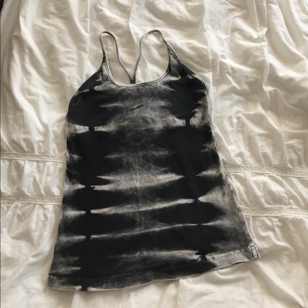 Hardtail yoga top size medium