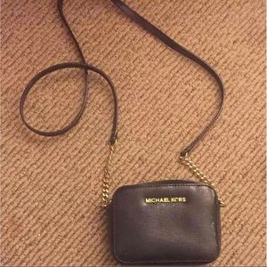 Michael kors cross body