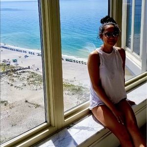 Meet your Posher, Val