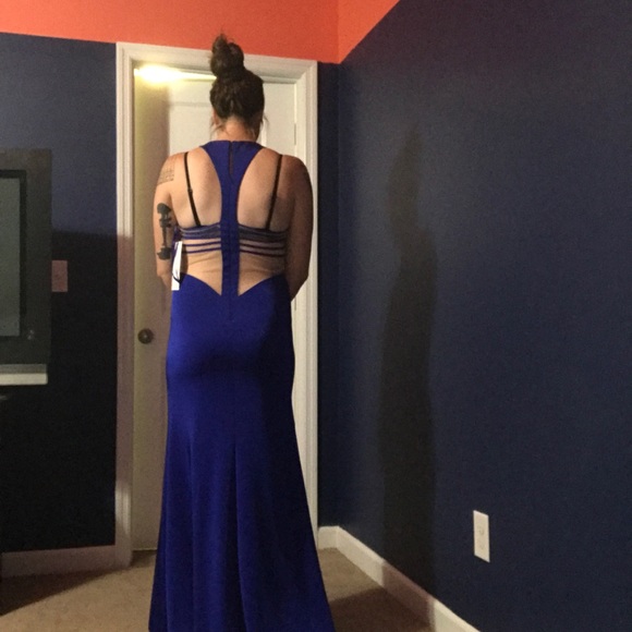 NWT formal dress - Picture 2 of 4