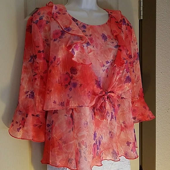 Colorful,fun,blouse - Picture 2 of 6