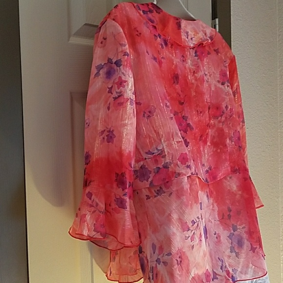 Colorful,fun,blouse - Picture 6 of 6