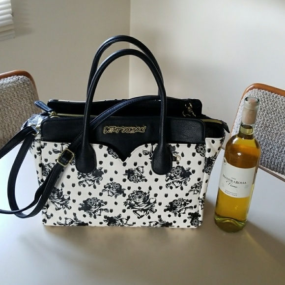 Betsey Johnson Handbags - Betsey Johnson Purse
