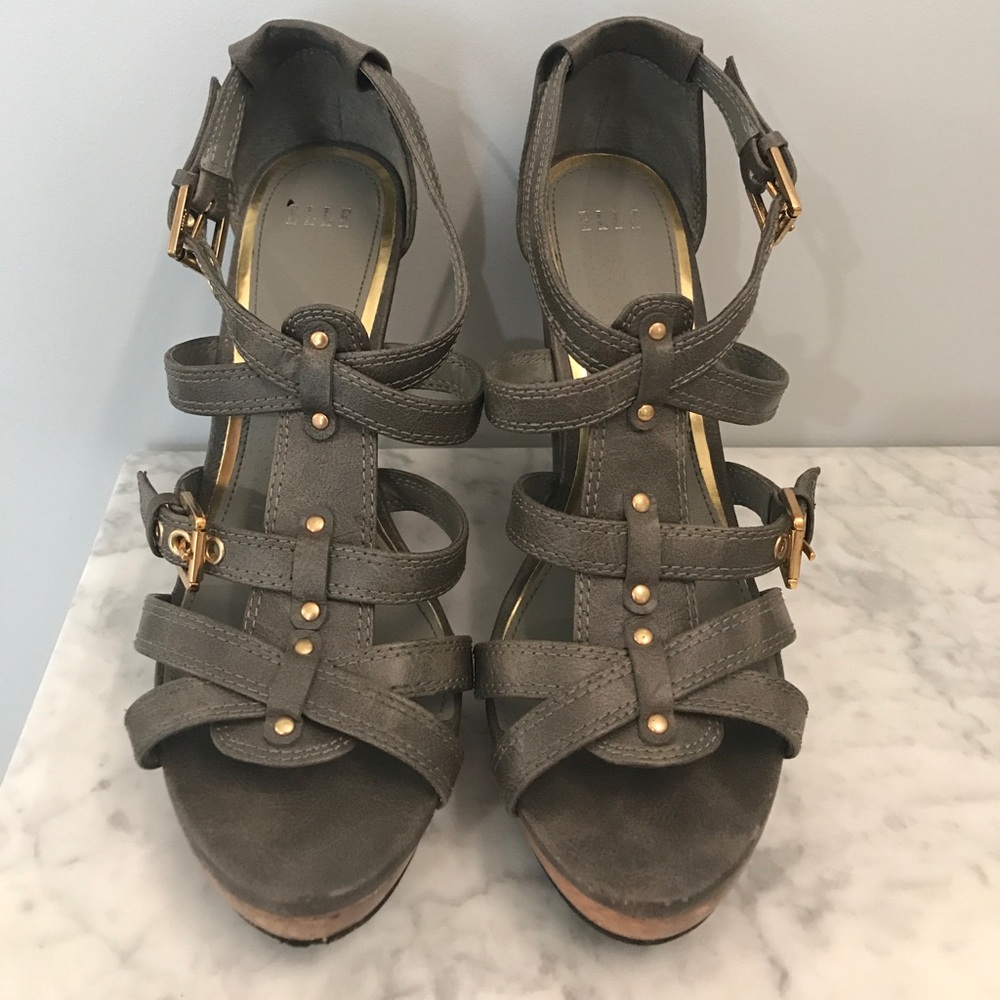 Elle wedges size 7.5