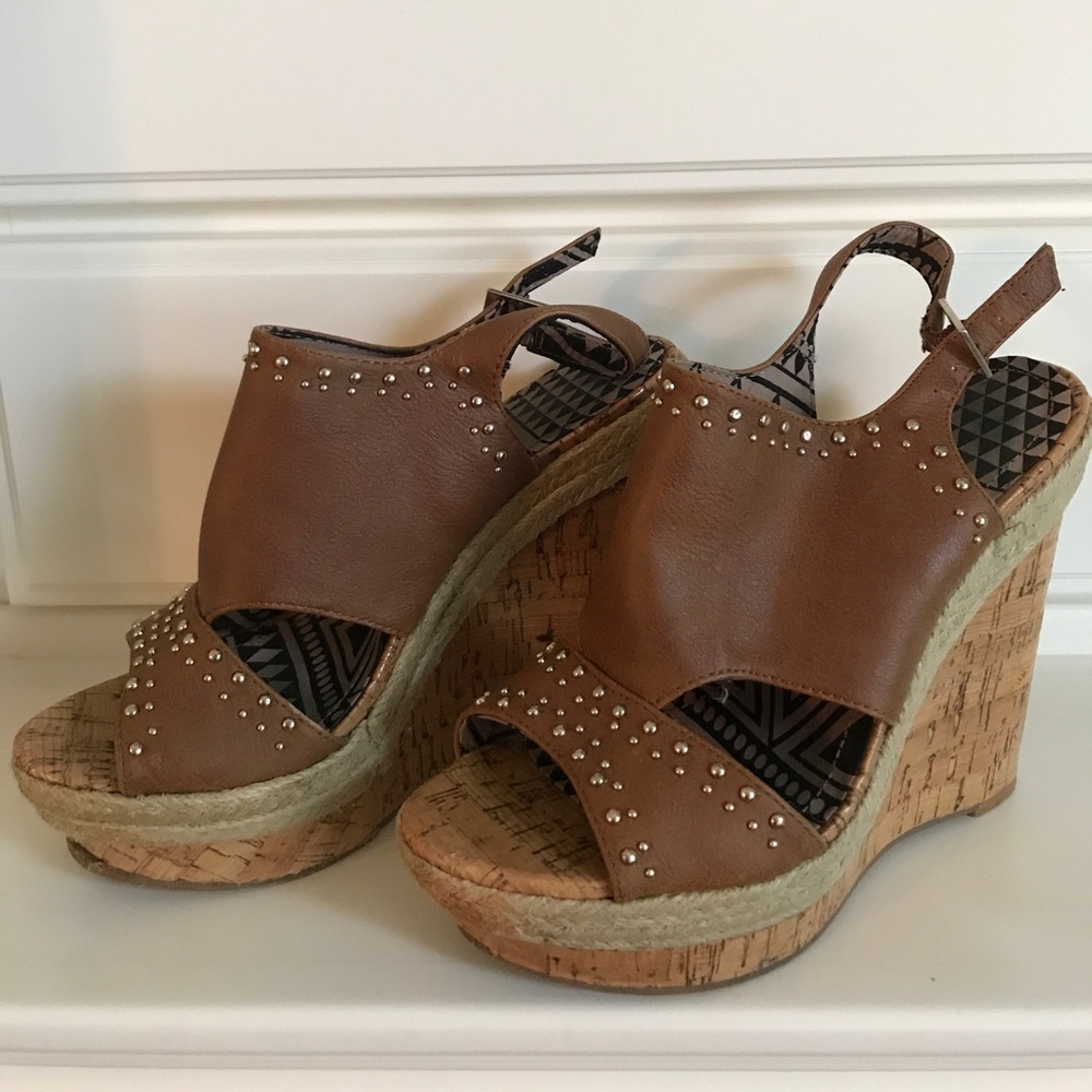 Jessica Simpson Wedges