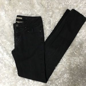 Burberry Brit faded black jeans size 27 Burberry Brit faded black jeans size 27