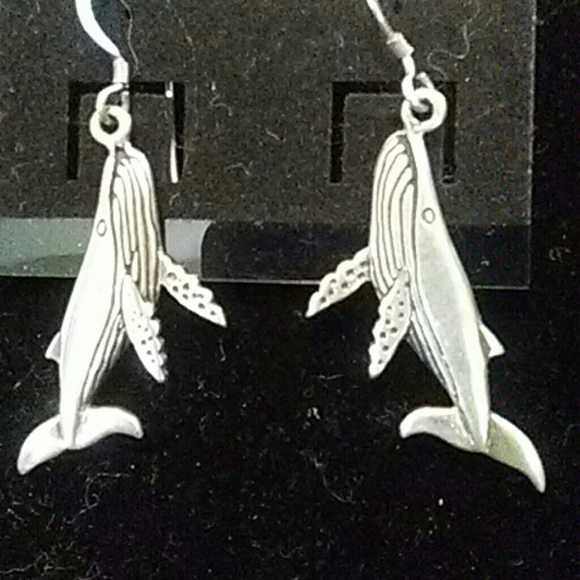 Ear rings/ silver/ blue whale/ 925 - Picture 1 of 2