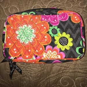 🌺Vera Bradley Make Up Bag🌺