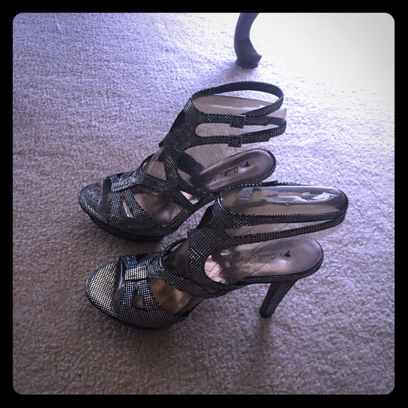 Sarah Jayne Hight Heeled Shoes - Picture 1 of 1