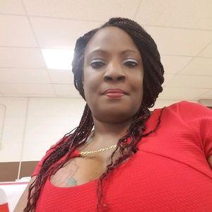 Meet your Posher, Rosalie