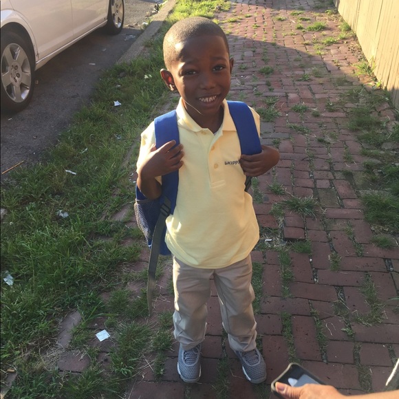 Meet your Posher, Nicole - Picture 3 of 8