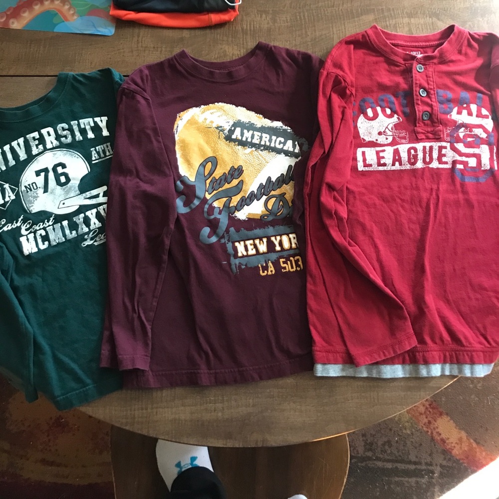 Long sleeve t's