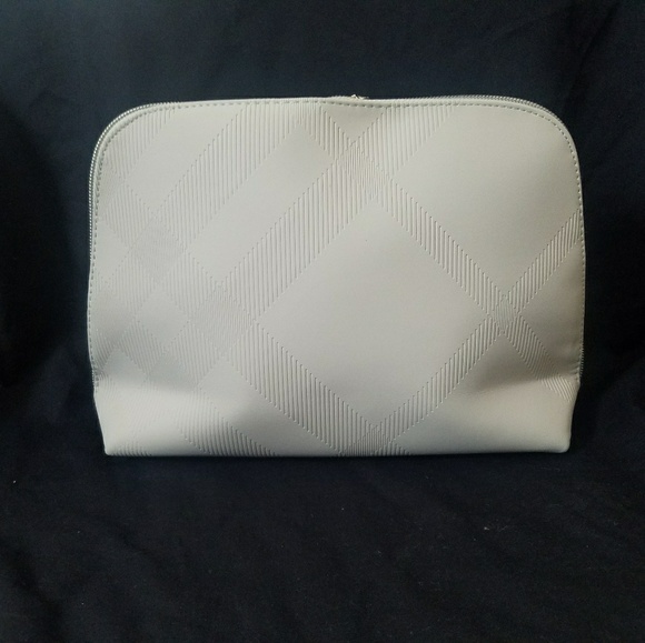 Burberry beauty bag - Picture 2 of 5