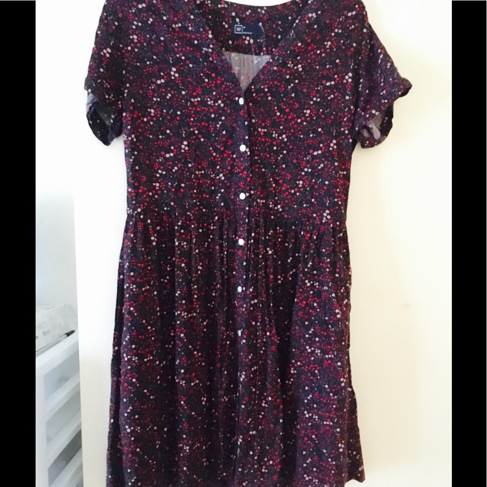 GAP dress. Size 6. Never worn.