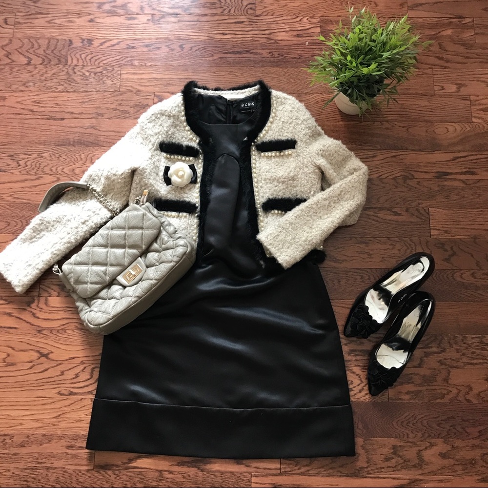 DR37 Classic Black H line Dress
