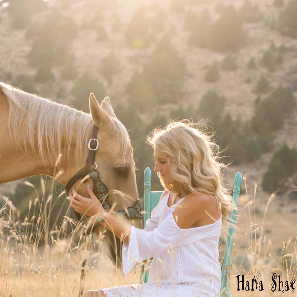 Meet your Posher, Hannah