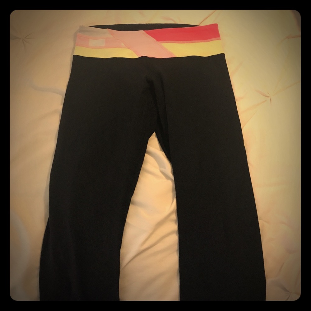 Lululemon crop workout pants