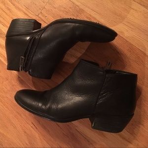 Sam Edelman Petty Ankle Bootie in Black- size 7