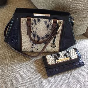 Brahmin with matching wallet