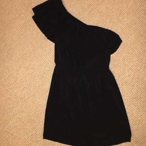 One shoulder Express black dress