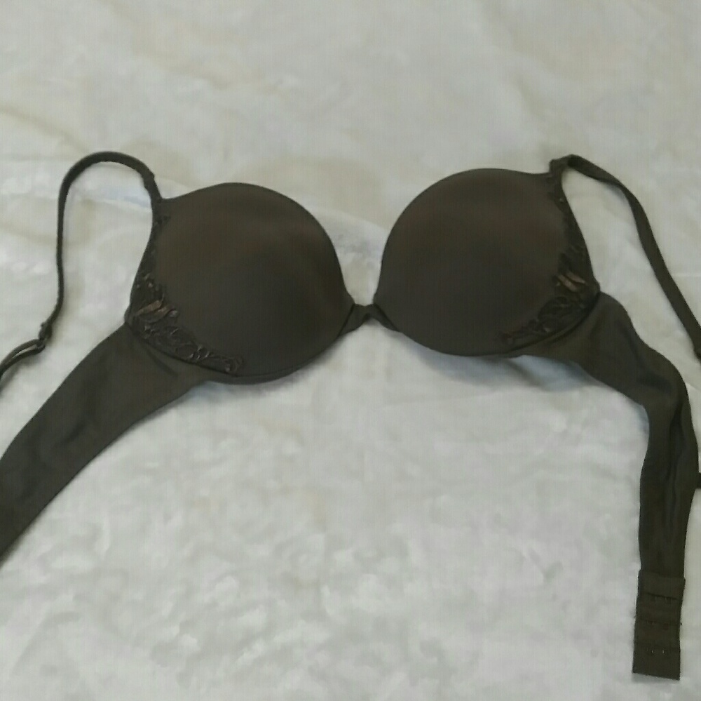 Sold!!! Wonderbra 38B style 7668 choc brown bra