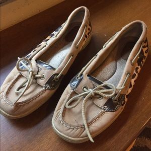 Leopard print sperries