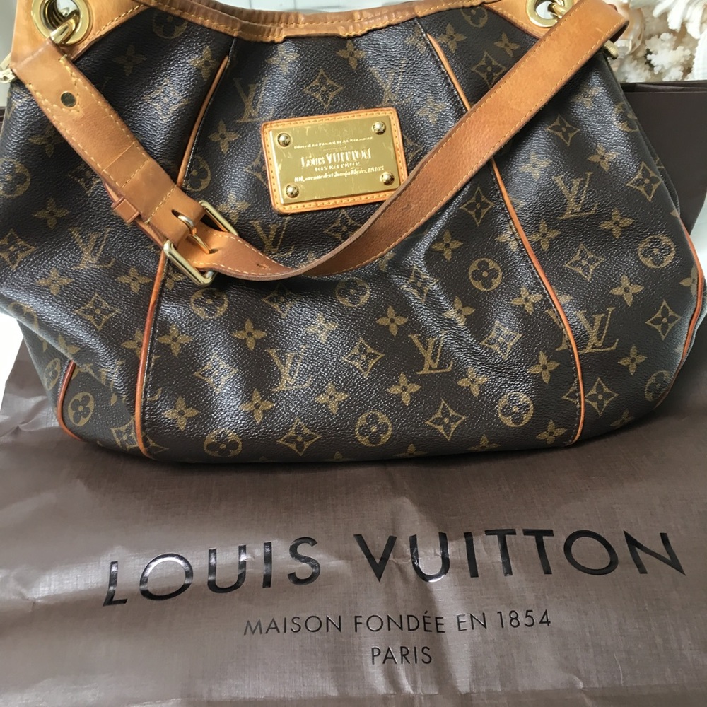 Louis Vuitton, Galliera Pm.