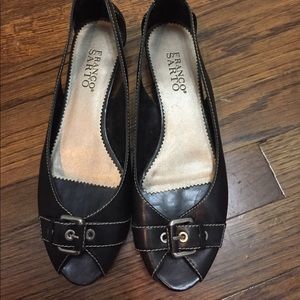 Balck open toe flats